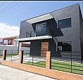 Casa Em Condomínio Fechado Com 239 M2