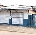 Casa Com Ponto Comercial 
