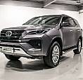 Toyota Hilux Sw4 2.8 D-4D Turbo Diesel Srx 7L 4X4 Automático 5P