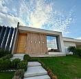 Casa De Alto Padrão Com Arquitetura Sofisticada