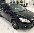 Focus 1.6 Hatch Glx 2011, Pneus Novos, Bancos Couro, 2 Donos Daqui.