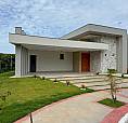 Casa De Condomínio Para Venda Possui 242 Metros Quadrados Com 3 Quartos