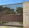 Casa À Venda Em Vargem De Fora Com 300 M², 4 Quartos, 2 Suítes