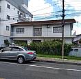 Casa Sobrado, Com 2 Quartos Grandes Em Cada Casa. 1 Banheiro Grande Em Cada Casa.