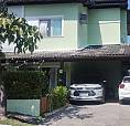 Linda Casa Em Condomínio Com 3 Quartos Sendo 1 Suíte  E  Vaga Para Até 4 Carros Badu/  Nit