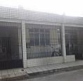 Casa 3/4, 2 Suites, Sala ,Jantar,Cozinha, Area Serviço, Garagem, Terraco, Frente Praça C/ 