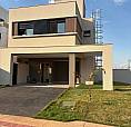 Casa Em Condomínio