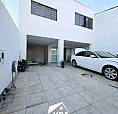 Vendo Excelente Sobrado 4 Qts Na Santa Maria!