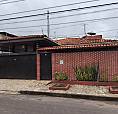Aluga-Se Casa Na Avenida Ivaldo Veras, Bairro Jardim Marco Zero, Com 03 Quartos, Sendo 02 
