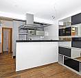 Apartamento Com 3 Quartos, Semi-Mobiliado, Com Varanda Na Av. Osvaldo Aranha, Bomfim
