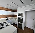 Apartamento Com Arquitetura Diferenciada E Moderna