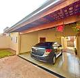 Casa Com 03 Quartos E 100m² De área útil Para Venda.