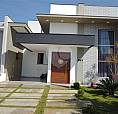 Casa Para Alugar Com 3 Quartos, Sendo 1 Suíte, No Condomínio Terras De São Francisco, Soro