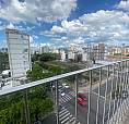 Apartamento De 2 Dormitórios Mais Dependência,  Banheiro Social E Banheiro Auxiliar,  Banh