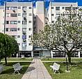 Apartamento Semimobiliado Com 3 Dormitórios Na Escola Agrícola!