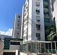 Excelente Apartamento De 02 Dormitórios, Living 02 Ambientes Com Churrasqueira, Piso Lamin