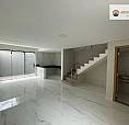 Casa Com 3 Quartos À Venda Por R$ 819.900 - Santa Mônica - Belo Horizonte/Mg