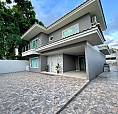 Casa Em Zimbros Bombinhas | Próx. Praia | 4 Quartos + Amplo Pátio 
