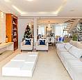 Casa Com Muito Espaço E Vista