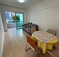 50Metros Da Praia, 02 Quartos Sendo 1 Suíte, Mobiliado, Espaçoso E Ventilado.