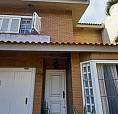 Vende-Se Casa, 3 Quartos, Com Móveis Planejados Em Ótima Localização