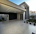 Cása Com Acabamento Premium Com Piscina 