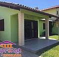 51-99286.3405/ C115. Linda Residência Localizada Em Avenida. 500M Do Mar