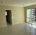 Apartamento Para Alugar Com 02 Dormitórios Sendo 01 Suite No Bairro Campinas - São José