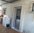 Casa Com Terreno Grande E Garagem