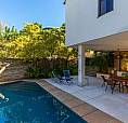Casa Para Venda Tem 90 Metros Quadrados Com 3 Quartos Em Meia Praia - Itapema - Sc