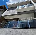 Casa De 3 Quartos Nova, Vazia, Sem Uso, 4 Vagas Cobertas No Bairro Do Cabral Em Contagem.