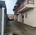 Aluga-Se Casa - Bairro Carianos - Pátio Compartilhado (3 Quartos/Sala/Cozinha/2 Banheiros)