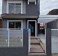 Linda Casa Nova Localizada No Centro De Garopaba, A 1.300 M Da Praia!