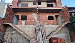 Bela Casa No Bairro Santa Isabel. 02 Quartos, 02 Banheiros