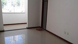 Aluga-Se Excelente Casa Na 3 De Maio