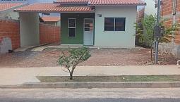Vende-Se Ágio De Uma Casa Com 2/4 No Bairro Veredas Em Várzea Grande Mt.