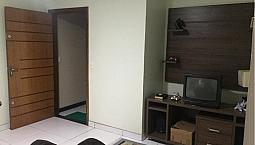 Ótima Oportunidade De Prédio Com Loja Comercial E 3 Apartamentos Em Núcleo Bandeirante.