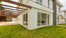 Casa Em Condomínio 3 Suítes 211M² 2 Vagas C/Infra No Teresópolis