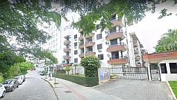 Suíte Em Apartamento Compartilhado Em Frente A Ufsc 