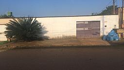 Aluga-De Casa No Bairro Três Marias.