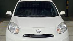 March Nissan 2013/2014 1.0 Branco, Particular / Carro De Mulher