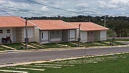 More No Sim Em Condomínio Club Pagando R$:650,00 Mês Já Incluso Condomínio E  Iptu?