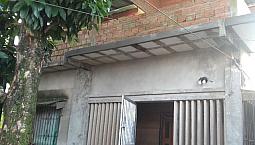 Casa Em Rua Pública