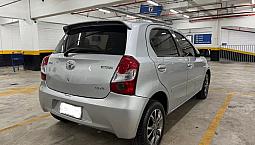 Toyota Etios Xs 1.3 Flex 16V 5P Mec. 2013