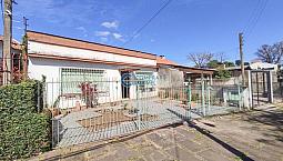 Casa Térrea Com 3 Quartos Em Lindo Terreno No Bairro Ipanema