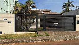 Casa Disponível Para Locação, Completa Em Armários, Com 244 M² De Área Construída E Ofurô,