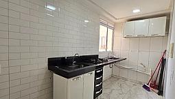 Lindo Apartamento Com Armário No Logo Azul