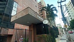 Apartamento Para Aluguel Possui 70 Metros Quadrados Com 2 Quartos Em Meireles - Fortaleza 