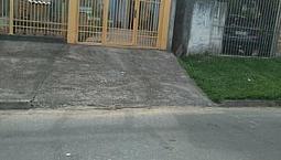 Casa 03 Dormitórios, 03 Banheiros, Com Garagem