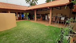 Vende-Se Uma Excelênte Casa. Cond. Rio De Janeiro Ii